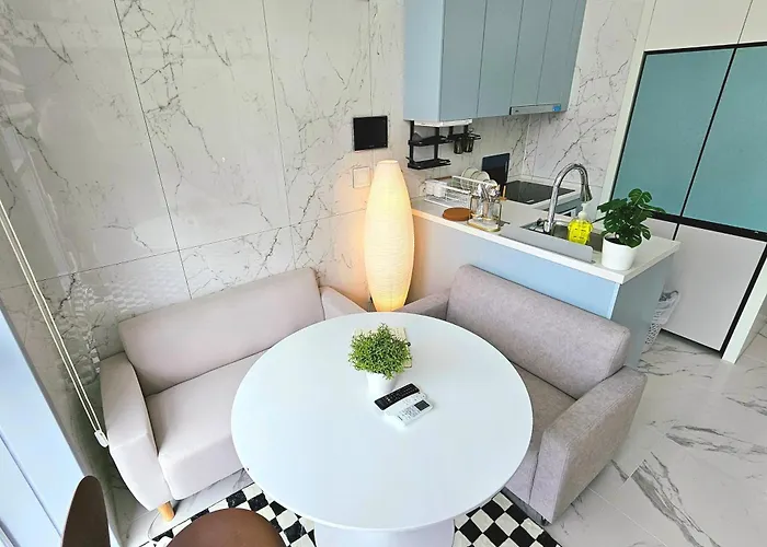 Maison M *